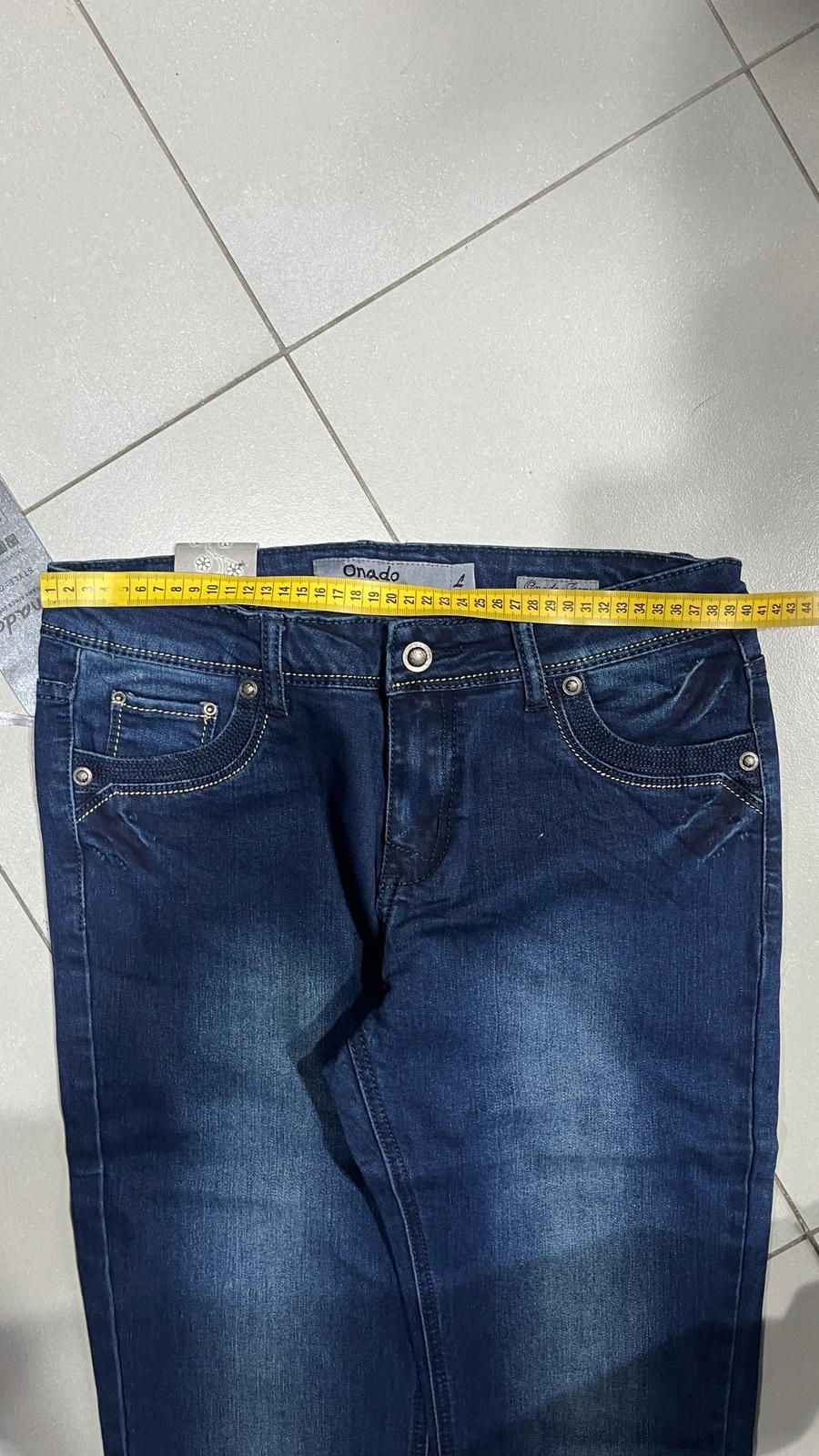 Denim Jeans Embroidered Straight Fit  (M)