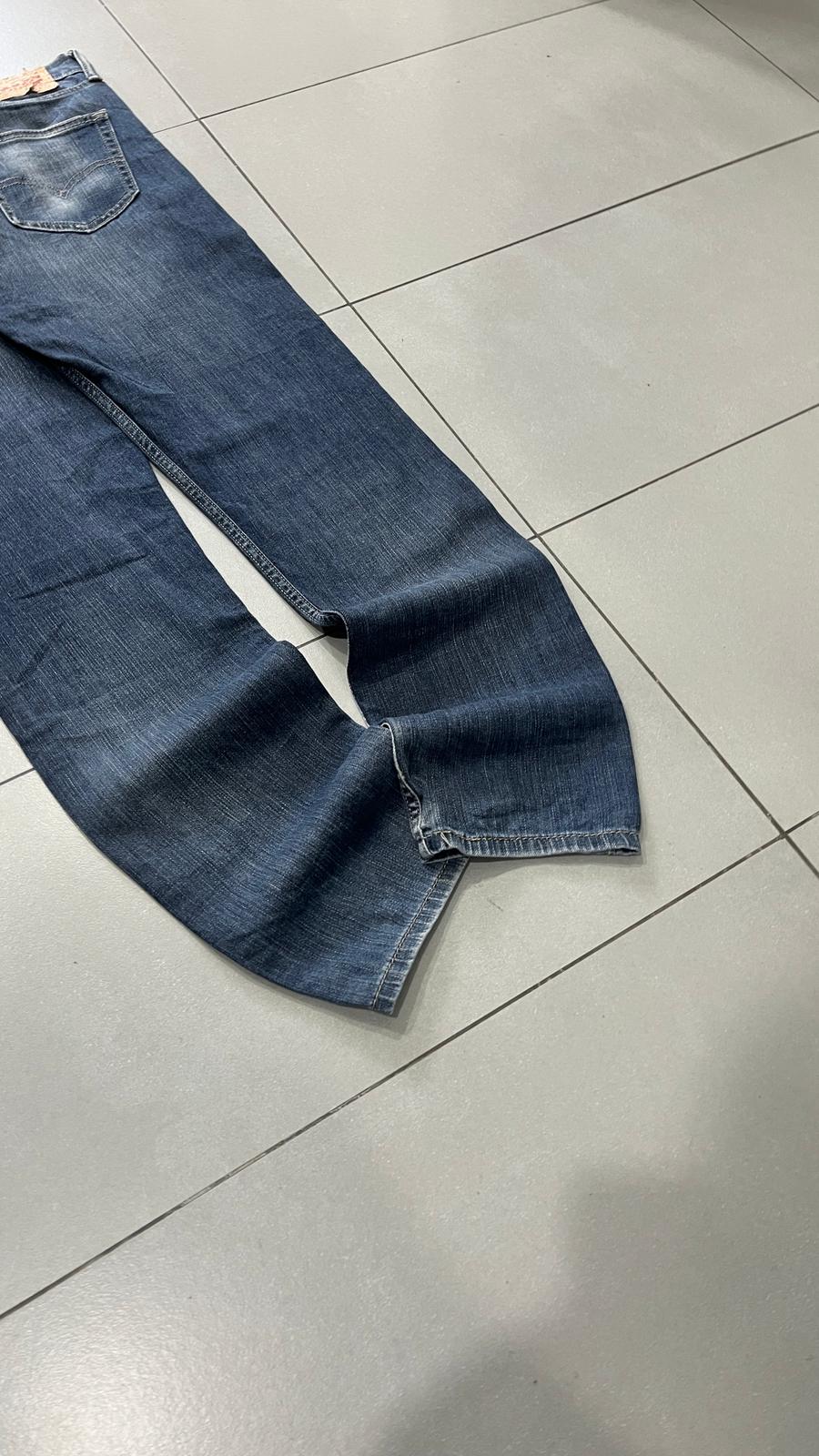 Denim Levis 508 Straight Fit  (S)
