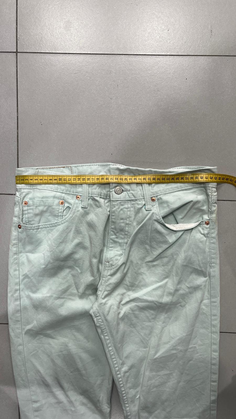 Denim Levis 508 Straight Fit  (M)