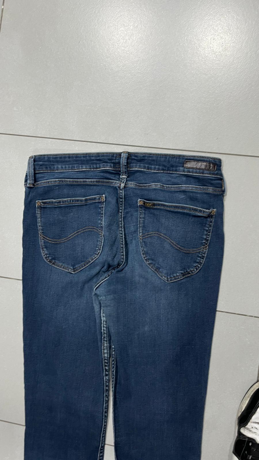 Denim Lee Skinny Fit  (M)