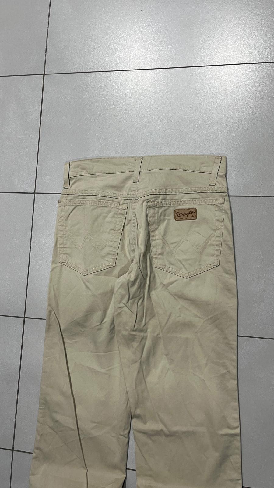 Denim Wrangler Straight Fit Beige  (M)