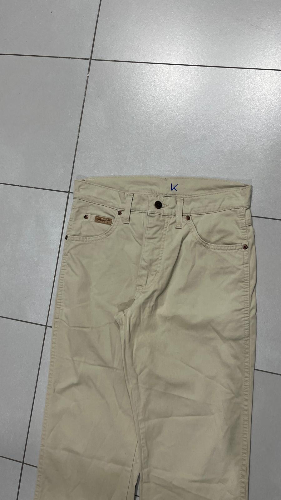 Denim Wrangler Straight Fit Beige  (M)