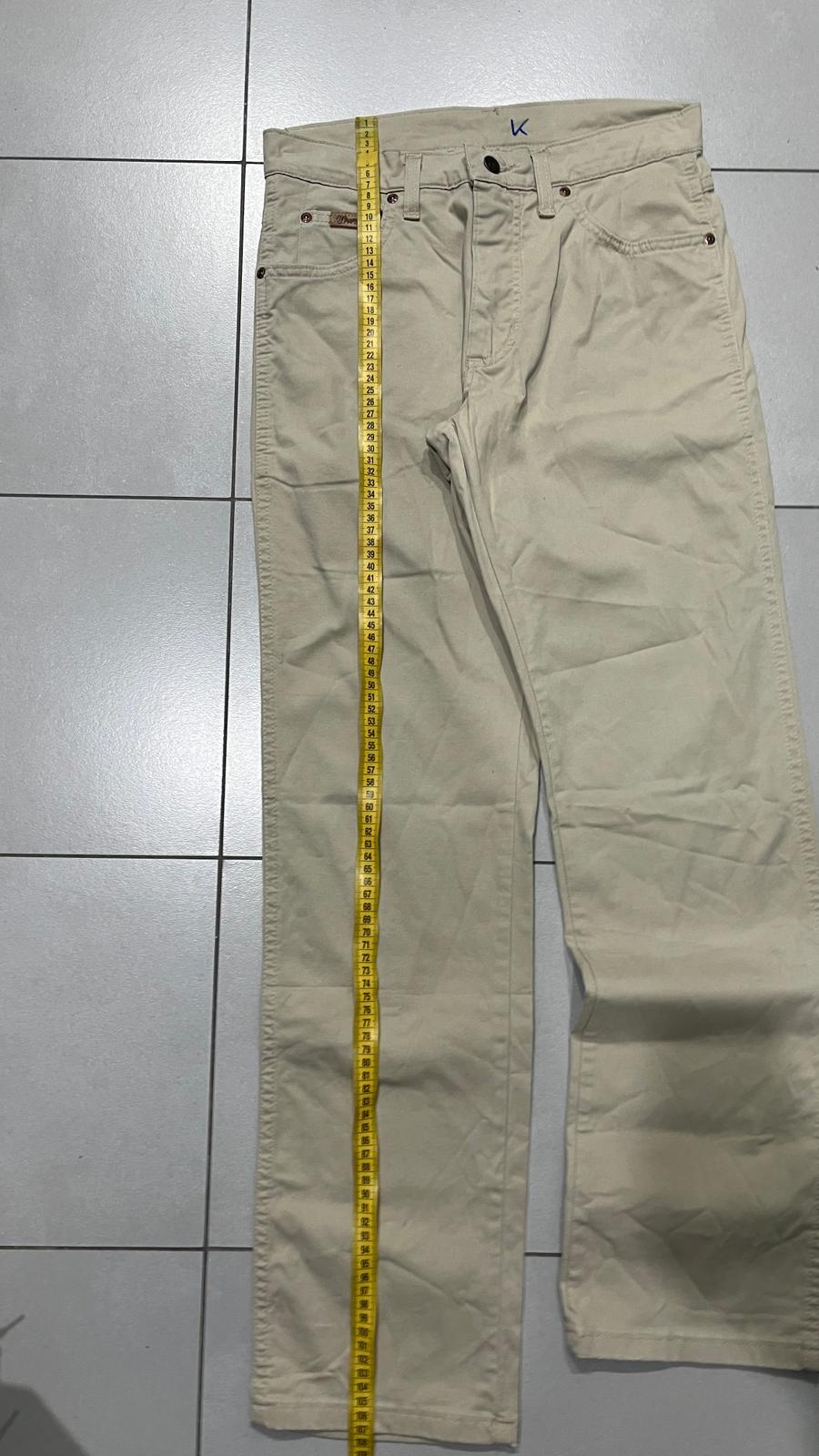 Denim Wrangler Straight Fit Beige  (M)