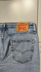 Denim Levis 502 Slim Fit  (M)