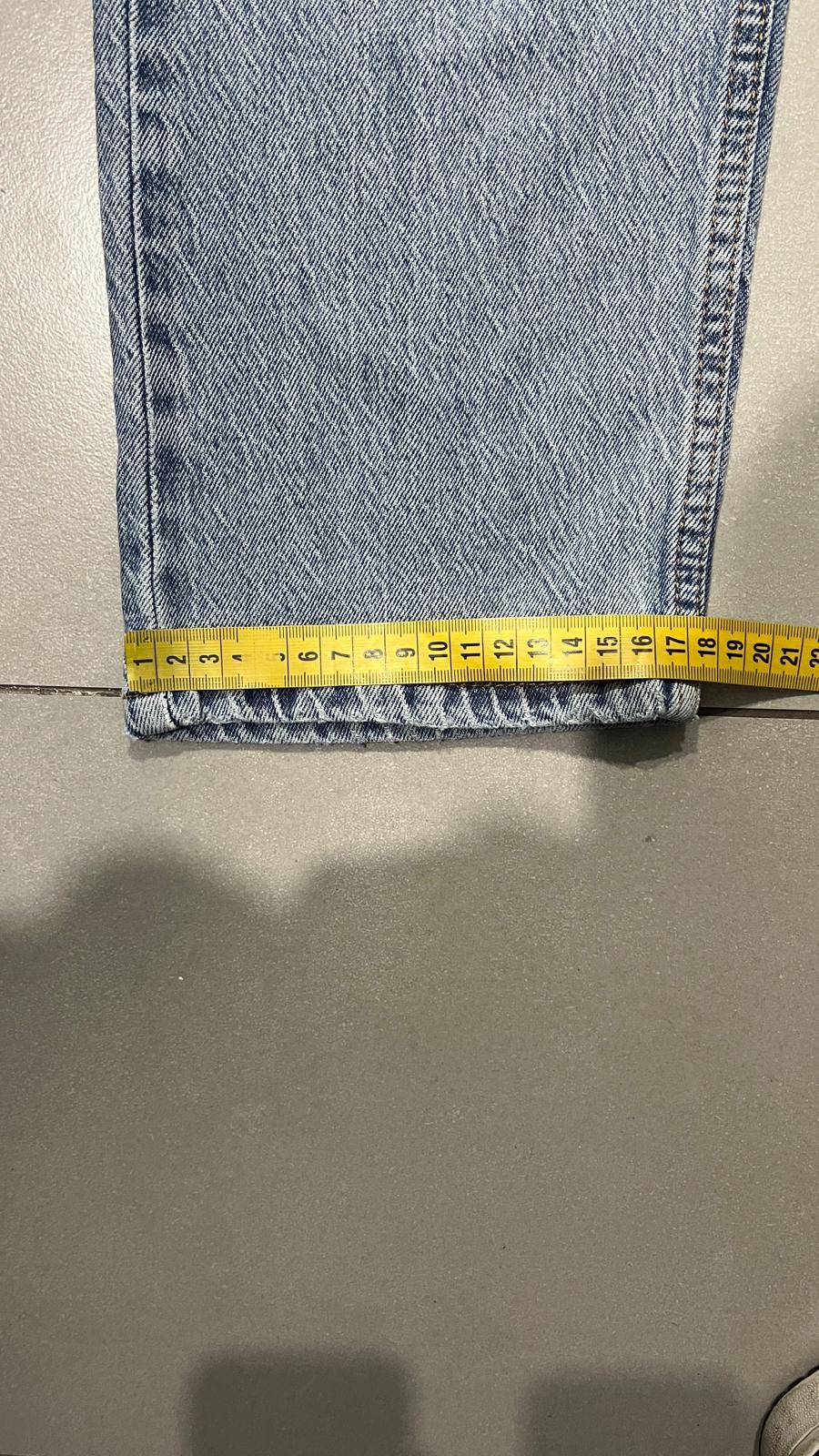 Denim Levis 502 Slim Fit  (M)