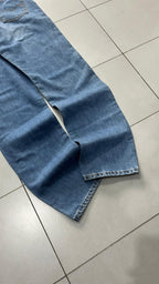 Denim Jeans Levis Straight Fit (M)