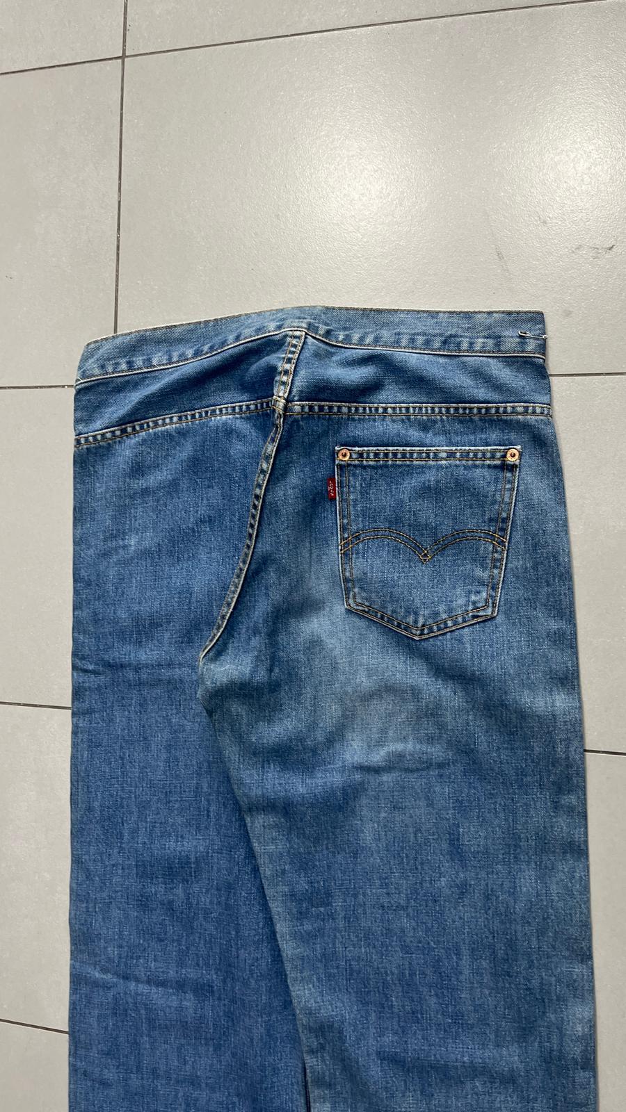 Denim Jeans Levis Straight Fit (M)