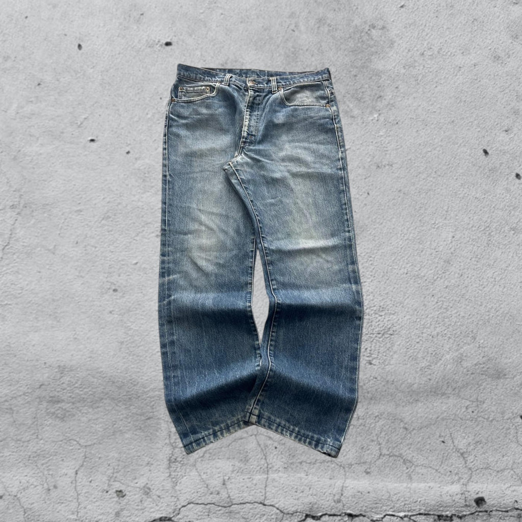 Denim Levis Light Blue Straight Fit (M)