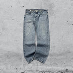 Denim Levis 502 Slim Fit  (M)